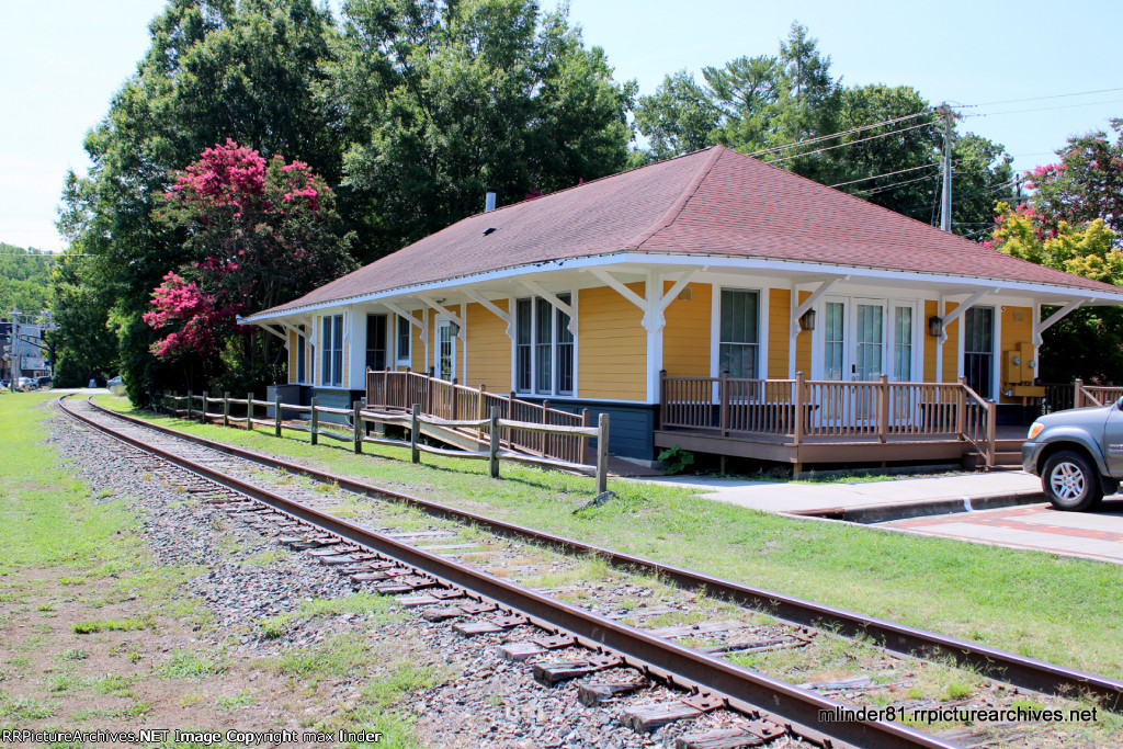 Southern Tryon depot